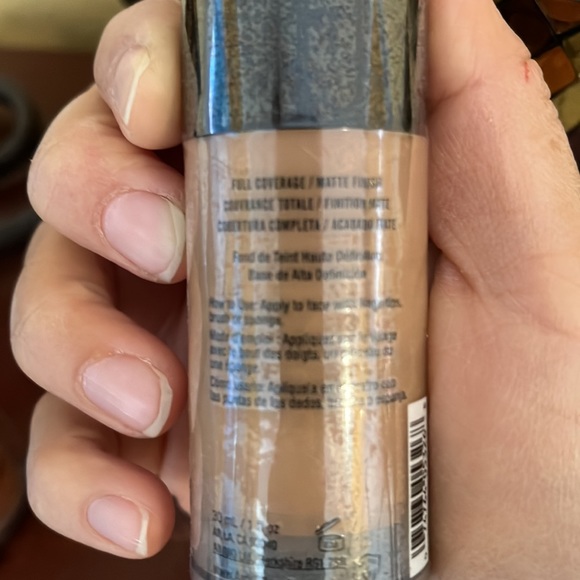 Ardell bundle of foundation & attitude adjuster - Picture 5 of 5